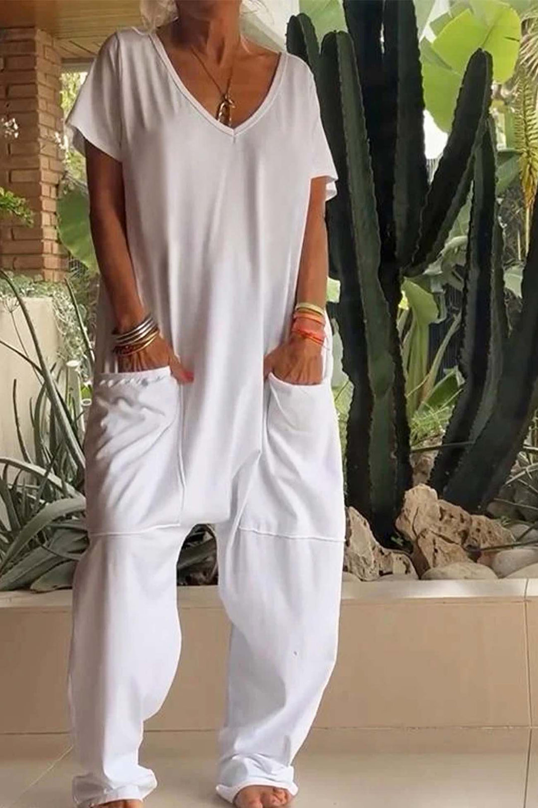 Reshiel | Relaxed Short-Sleeve V-Neck Baggy Jumpsuit
