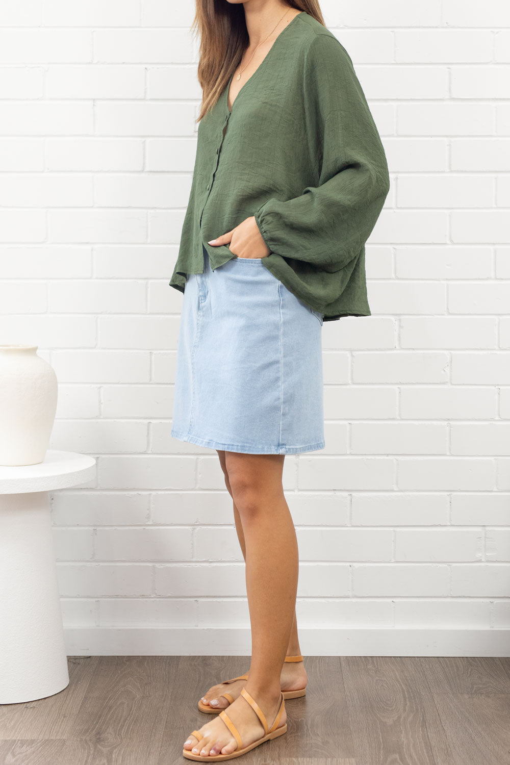 Mia | Timeless V-Neck Shirt