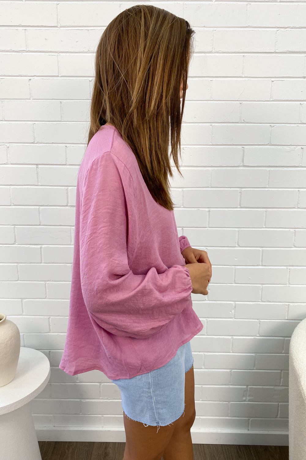 Mia | Timeless V-Neck Shirt