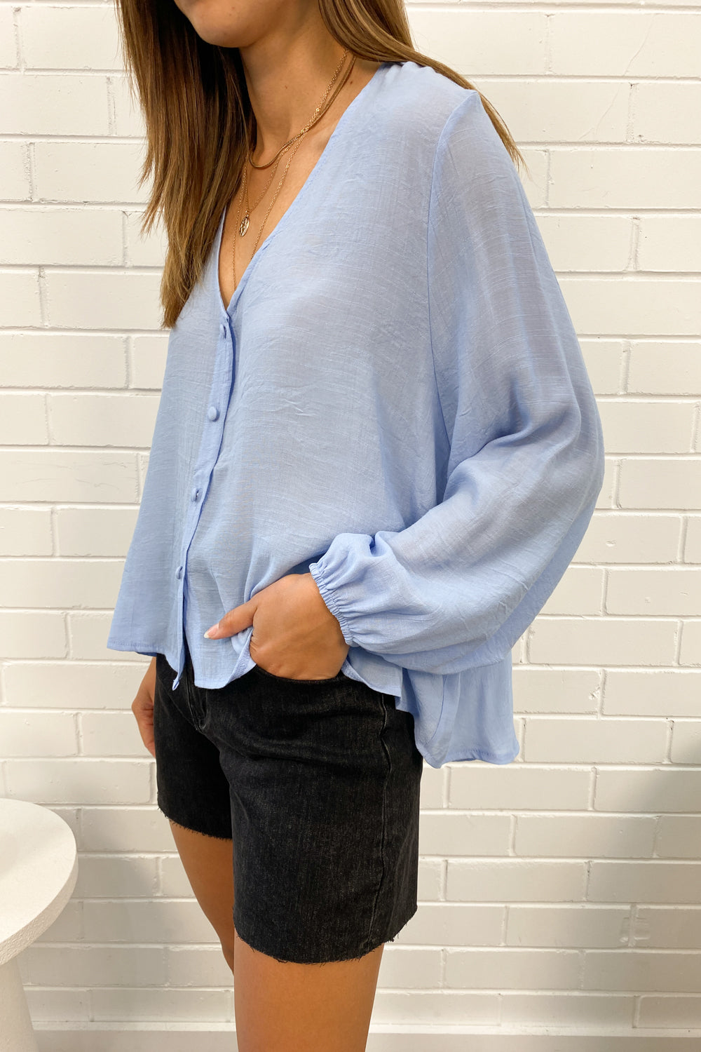 Mia | Timeless V-Neck Shirt