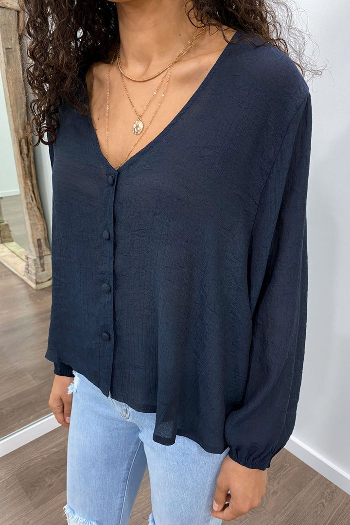 Mia | Timeless V-Neck Shirt