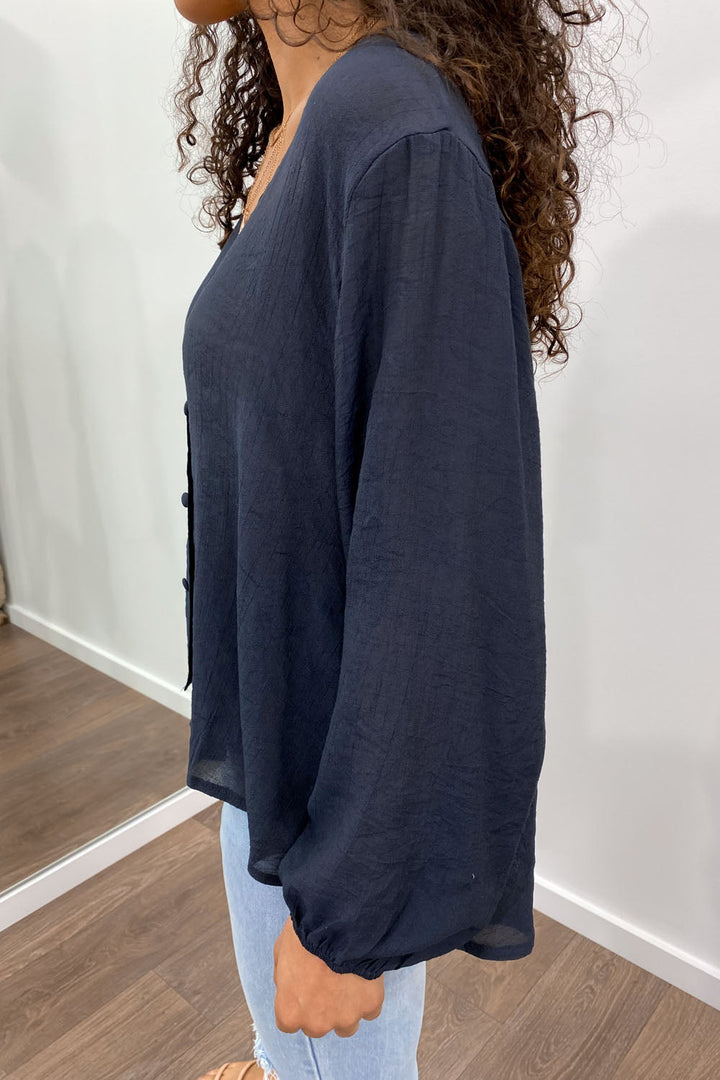 Mia | Timeless V-Neck Shirt