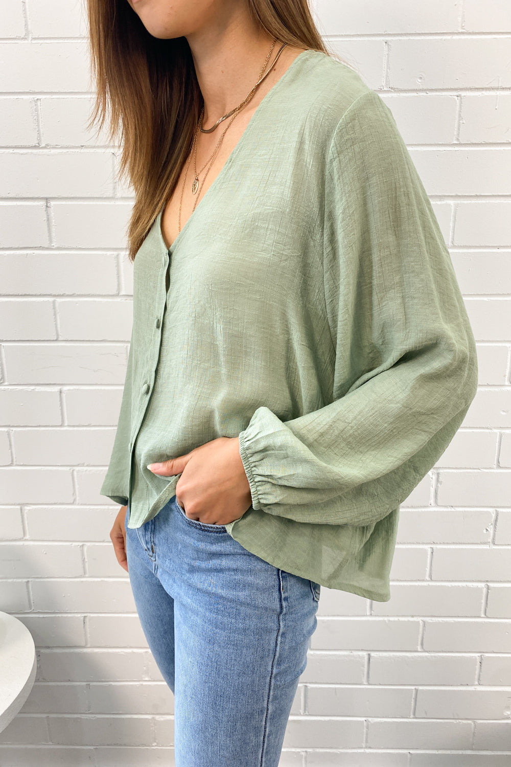 Mia | Timeless V-Neck Shirt