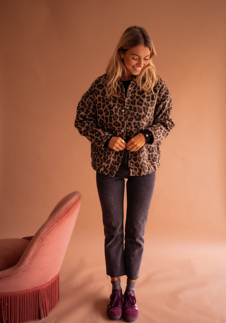Luna | Trendy Jacket with Leopard Print
